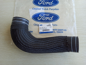 Патрубок масляного охолоджувача підвідний